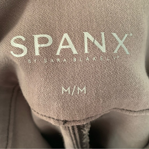 Spanx Pants Womens Medium Silver Metallic Dark Side Zipper Eye Hook Closure - Picture 11 of 13